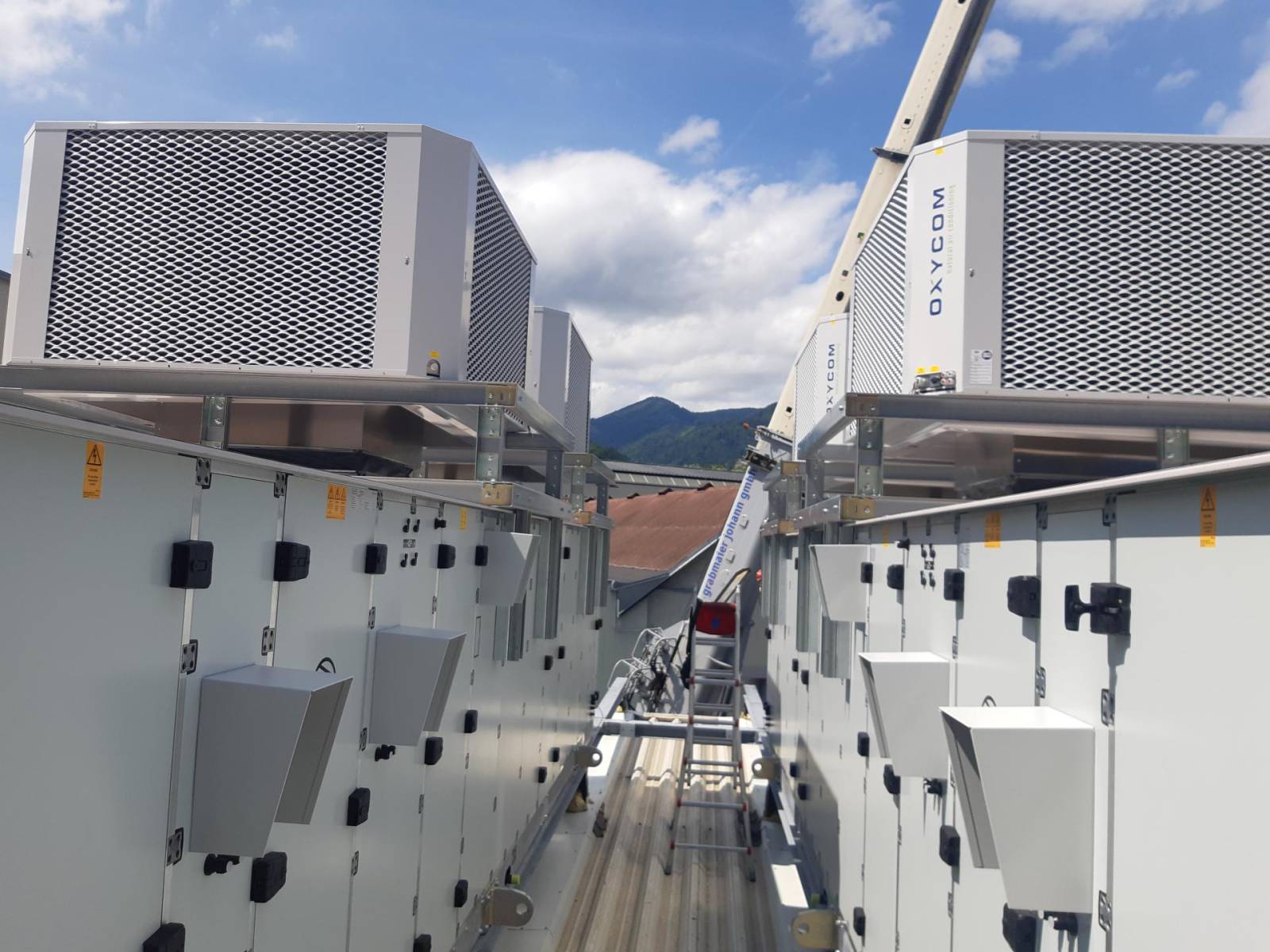 Comment conserver les performances optimales des machines de production l’été dans le secteur industriel dans les Bouches du Rhône ?